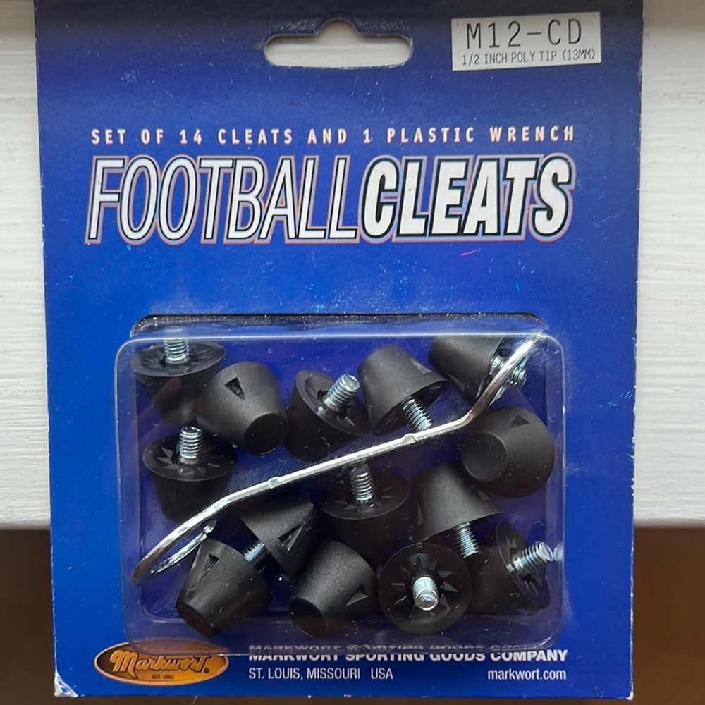 Replacement football cleats